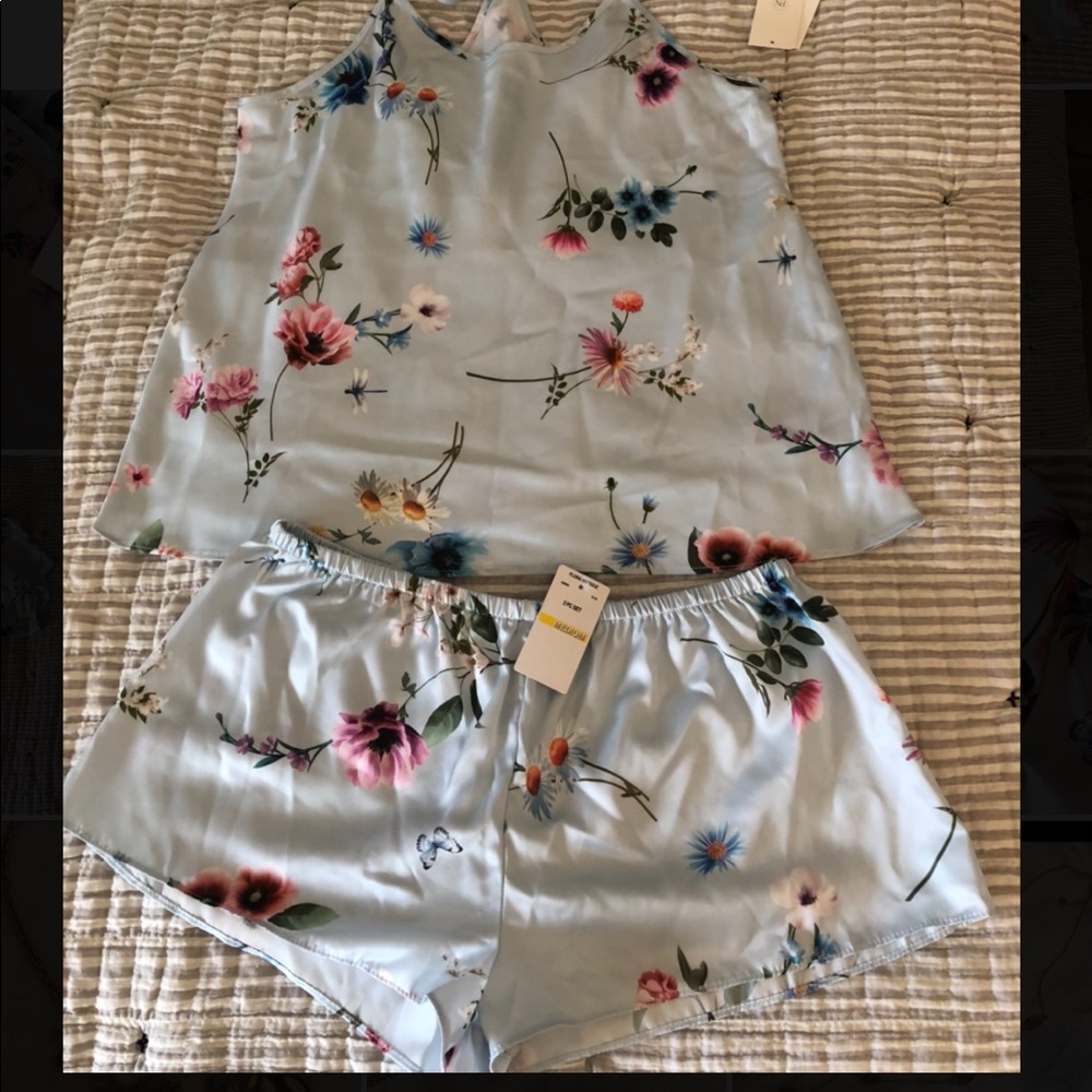 3 piece Flora Nikrooz Floral Satin Pajama Set M